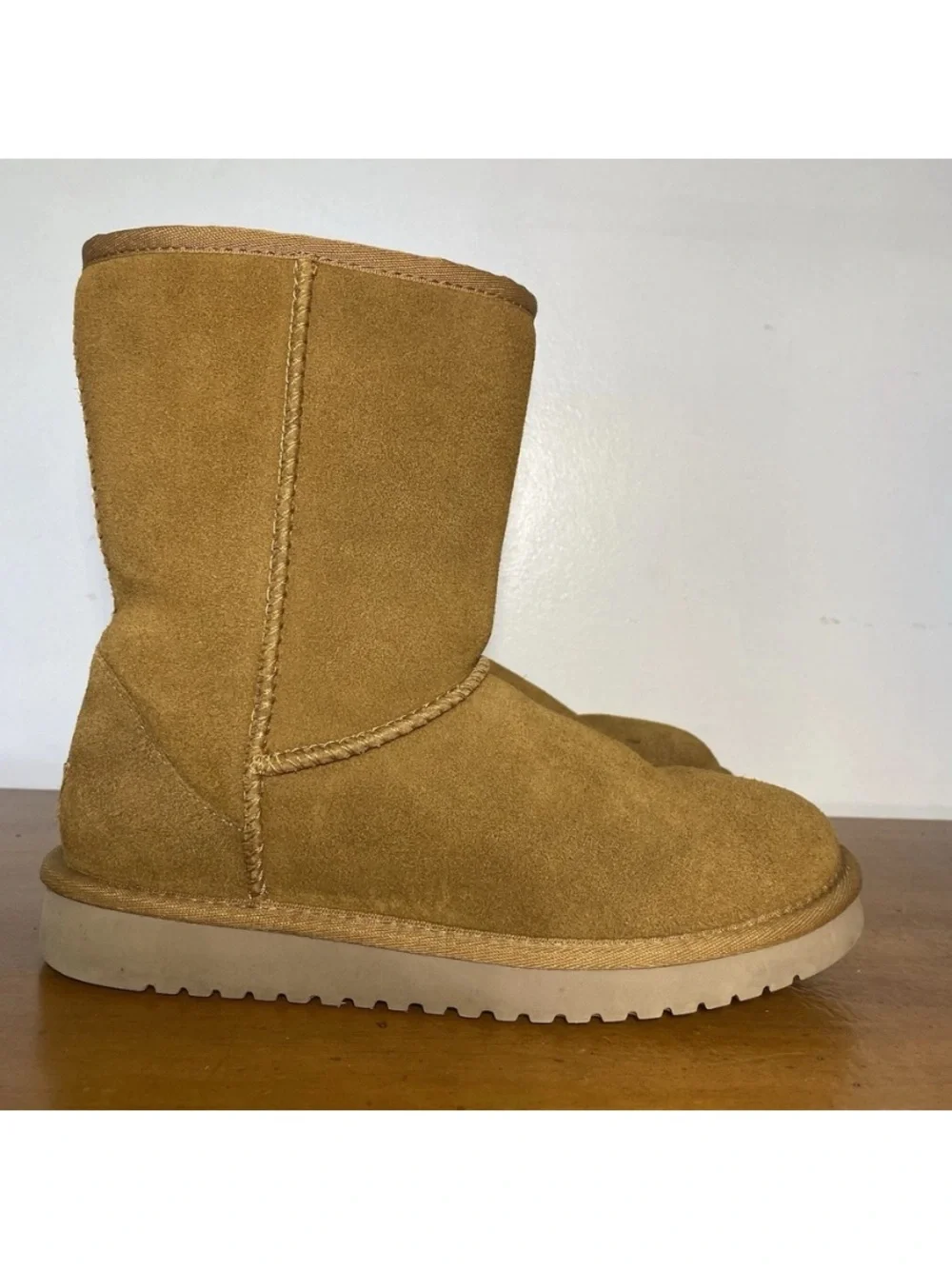 UGG Koolaburra Women's Size 6 Boots Chestnut Tan Suede Insulated Warm 1017090